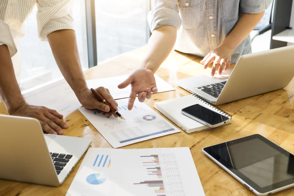 Formułowanie strategii marketingowej – jak wyznaczać cele KPI, które mają sens?